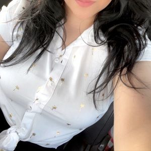 White button up short sleeve summer top.
